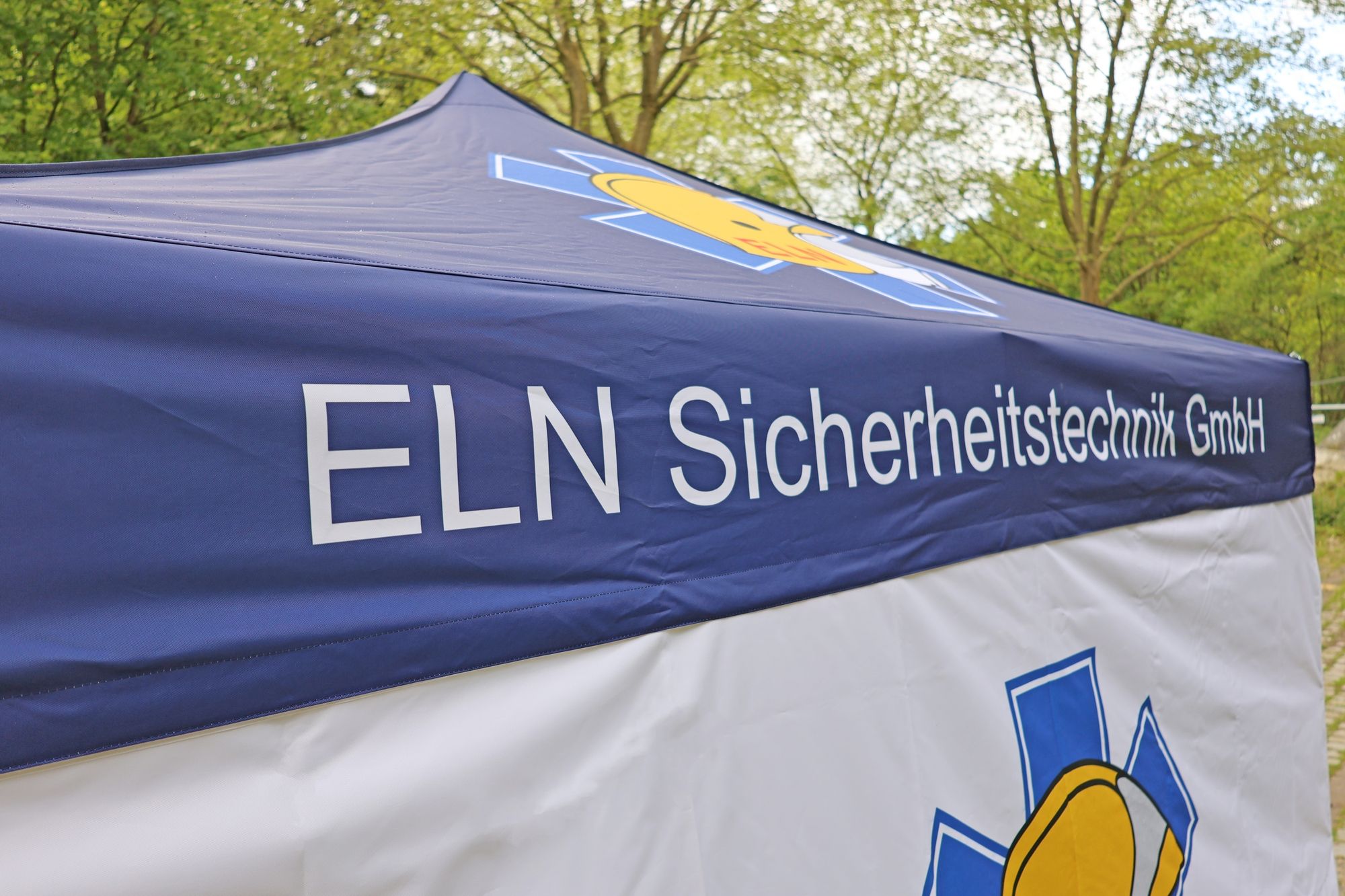ELN Sicherheitstechnik GmbH - Feuerwehrzelt für München von ELN